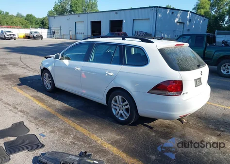 2013 Volkswagen Jetta 2.0L Tdi from USA, damaged, VIN 3VWPL7AJ8DM662365